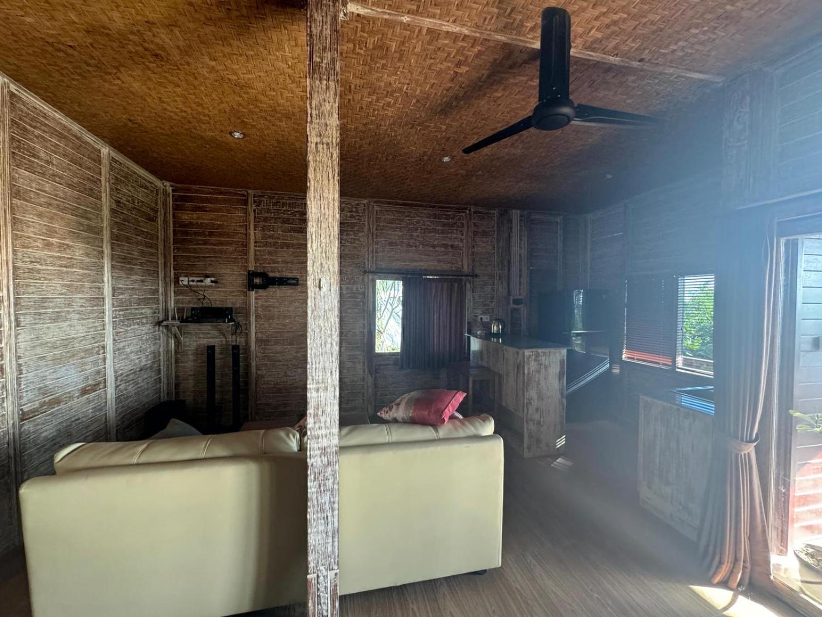 Kov Ceningan Hotel Lembongan Exterior foto